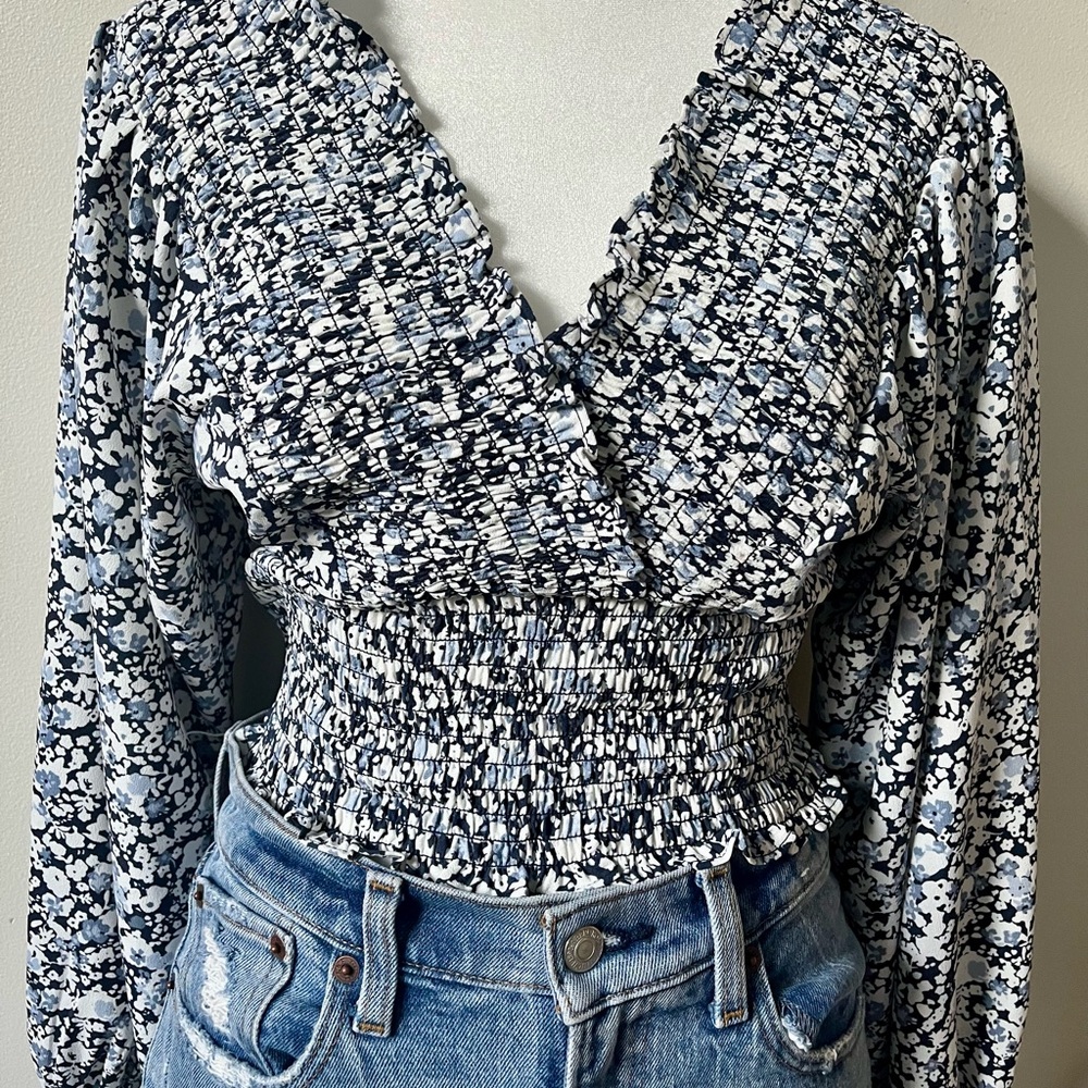 Abercrombie & Fitch top